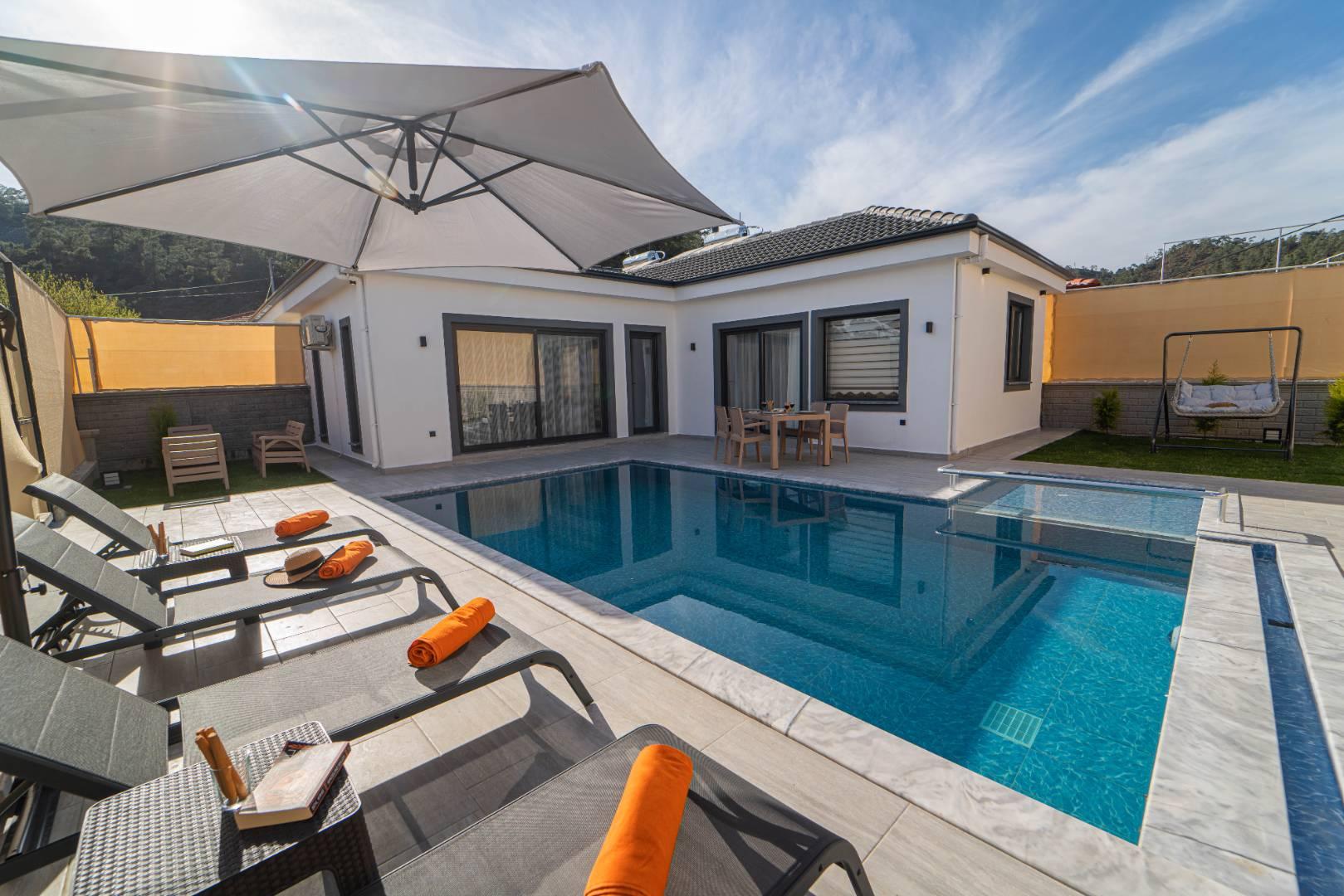 Fethiye Yanıklar'da Doğayla İç İçe, Özel Havuzlu, Jakuzili Villa-26079