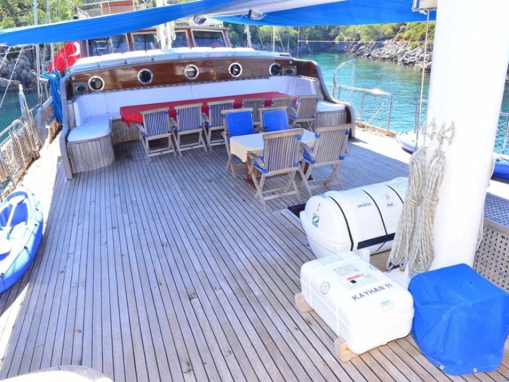Muğla Fethiye'de Ahşap Tasarımıyla Dikkat Çeken, 16 Kişilik Gulet