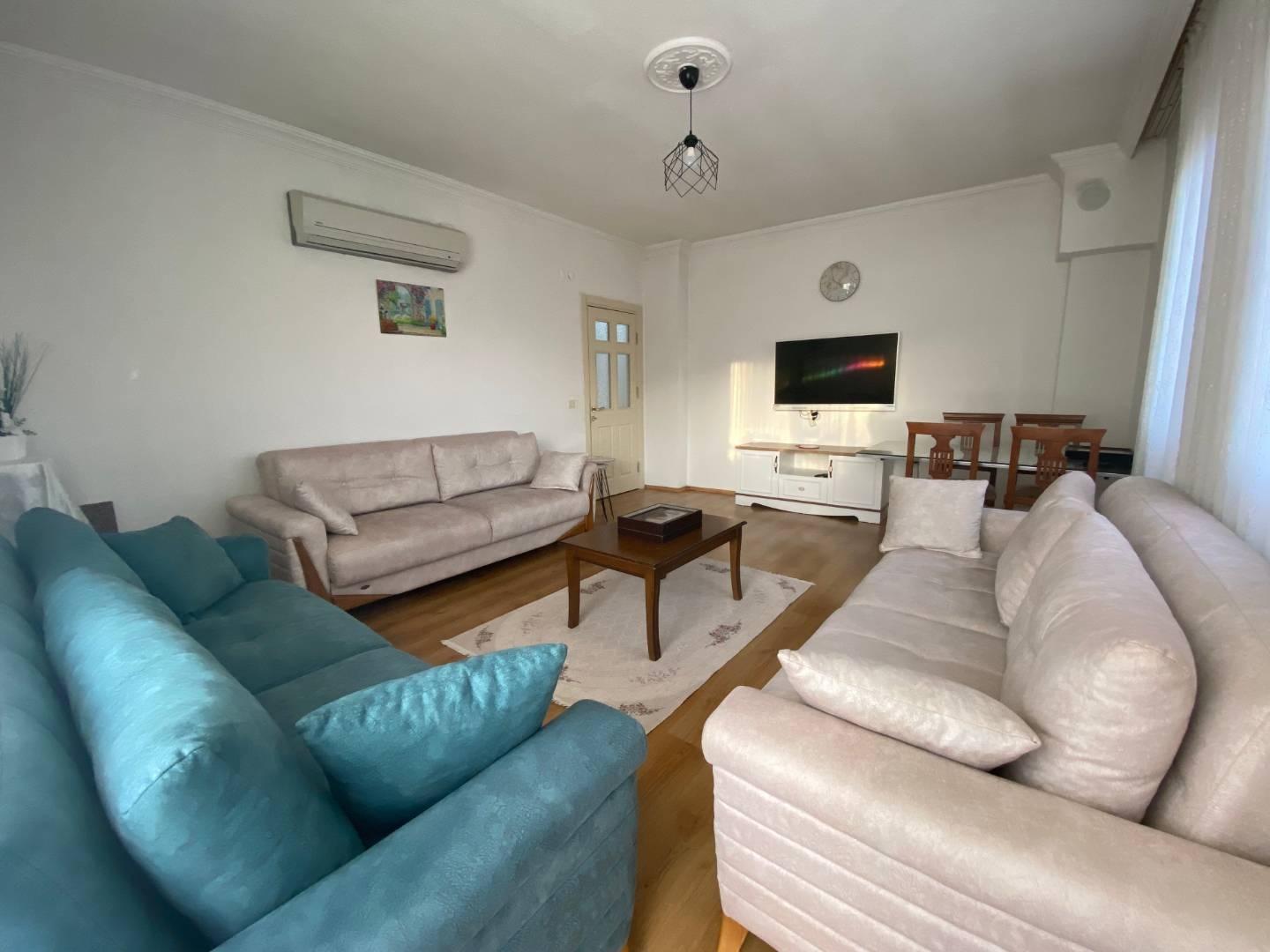 Antalya Kaş'ta Merkezi Konumda, Bahçeli, Konforlu Suit