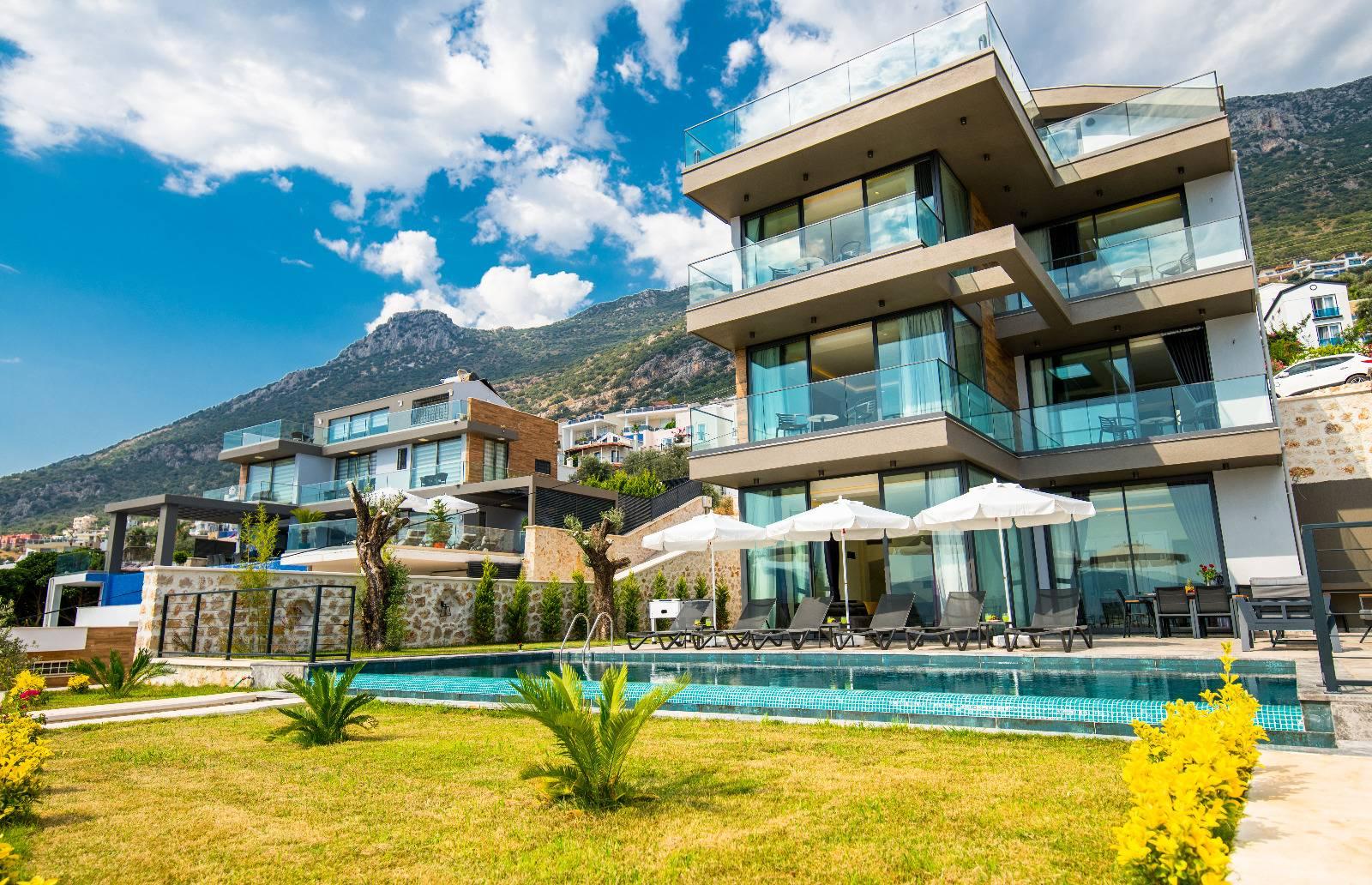 Kaş Kalkan'da Deniz Manzaralı, Sonsuzluk Havuzlu, Lüks Villa-27985