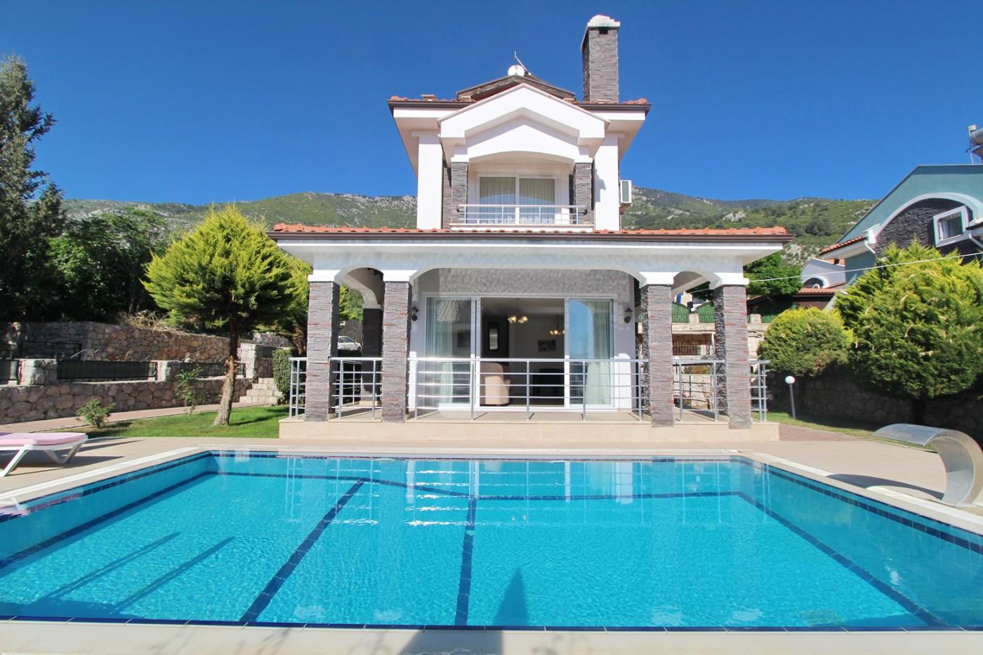 Fethiye Ölüdeniz'de Vadi Manzaralı, Özel Havuzlu, 3+1 Villa-15884