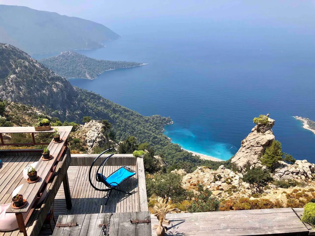 Fethiye Karaağaç'ta Göz Alıcı Manzaralı, Eşsiz Taş Ev