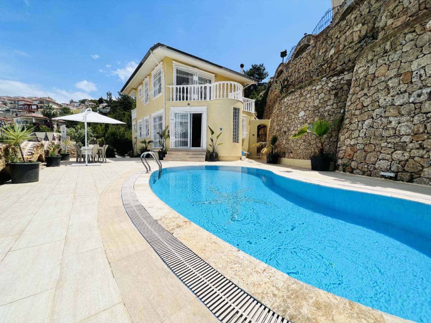 Alanya Kargıcak'ta Elverişli Konumda, Özel Havuzlu, Yazlık Villa