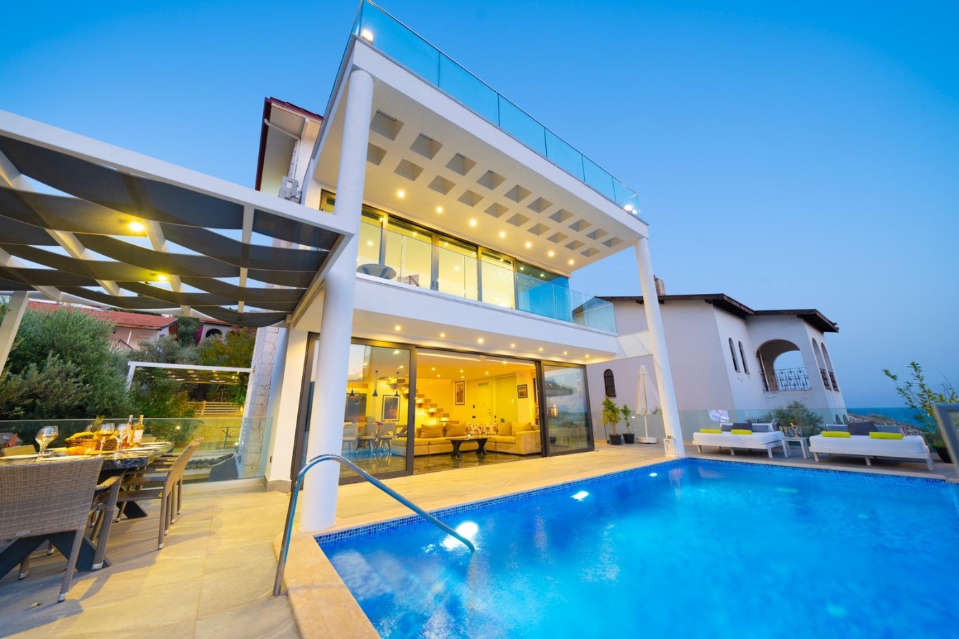Kalkan Kalamar'da Muhteşem Deniz Manzaralı, Jakuzili, Lüks Villa