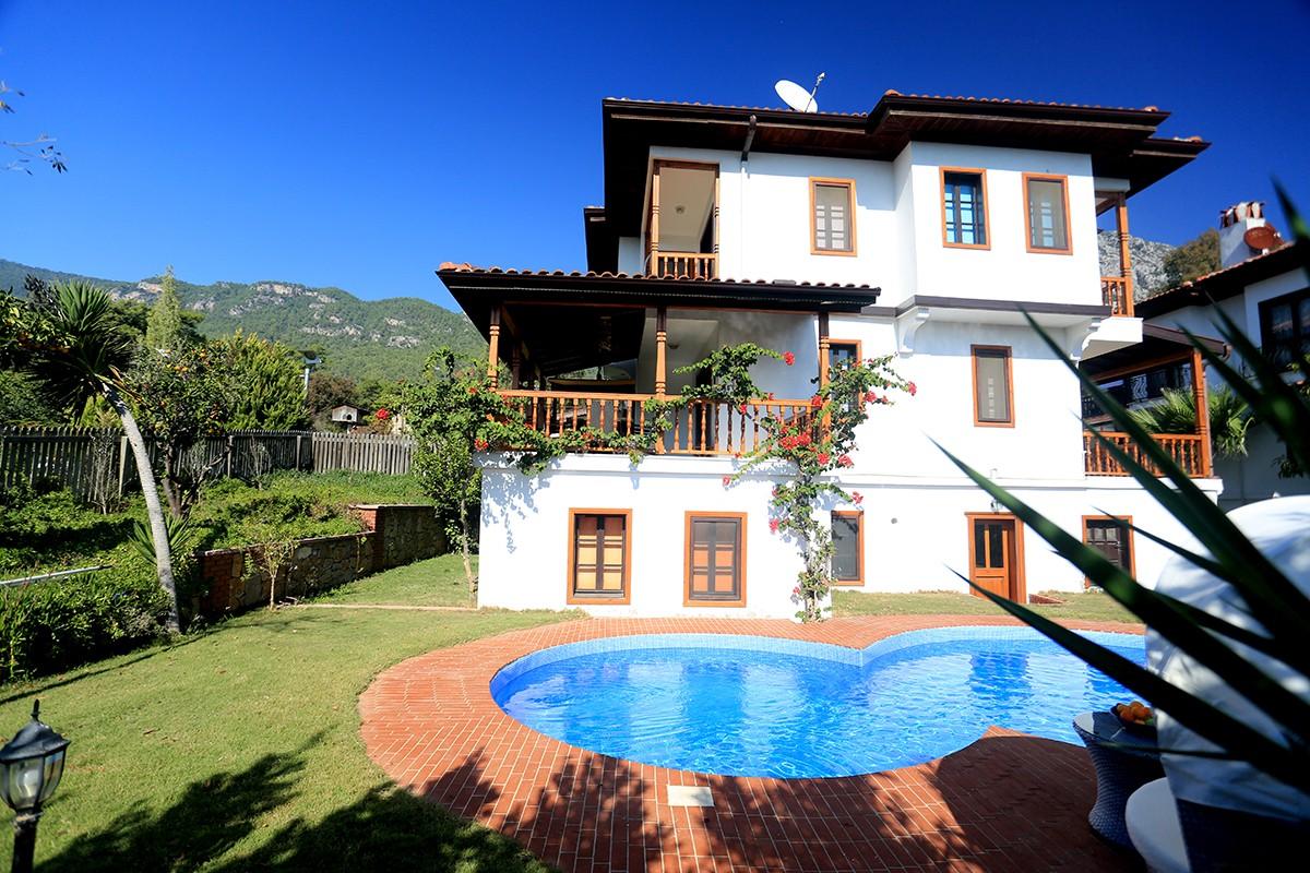 Muğla Akyaka'da Denize Yakın, Özel Havuzlu, Konforlu Villa-13806