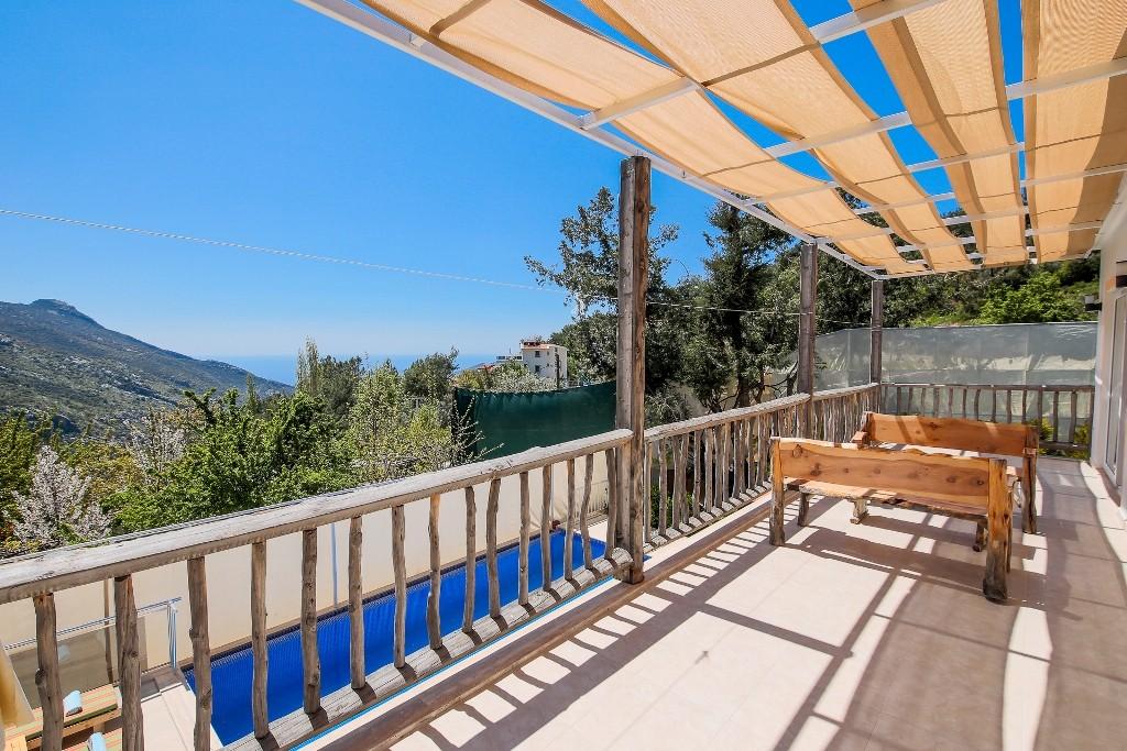 İslamlar'da Muhteşem Taş Mimarisine Sahip, Isıtmalı Havuzlu, Şık Villa-13017