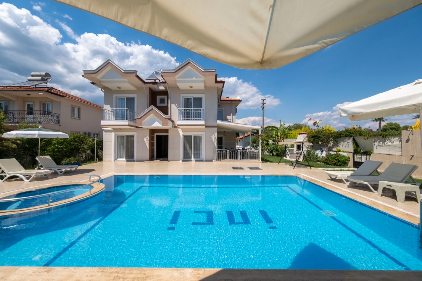 Dalyan'da İztuzu Plajına Yakın, Özel Havuzlu, 8 Kişilik Villa
