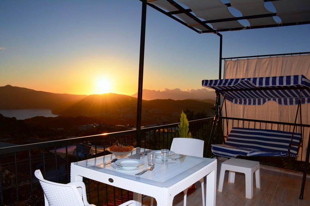 Kaş Bezirgan'da Harika Manzaralı, Jakuzili, Konsept Tatil Evi-14498