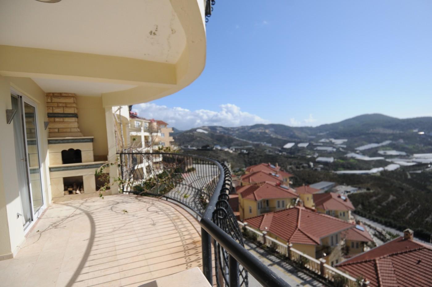 Alanya'da Tesis İçerisinde, Ücretsiz Aqua Parklı, Lüks 3+1 Tatil Evi-14201