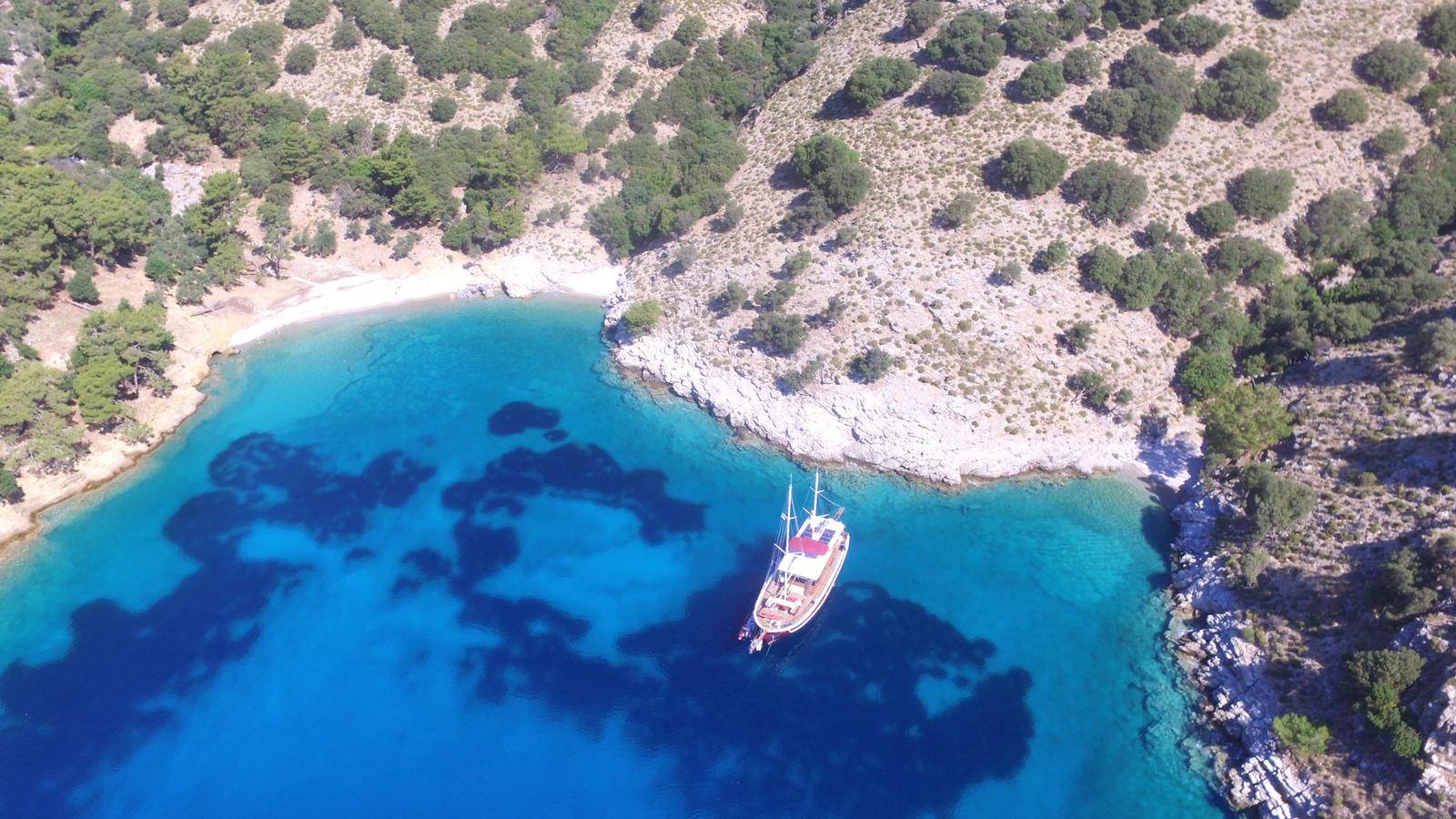 Göcek'te Eşsiz Derinliklerde, Kalabalık Gruplara Uygun, Kiralık Gulet