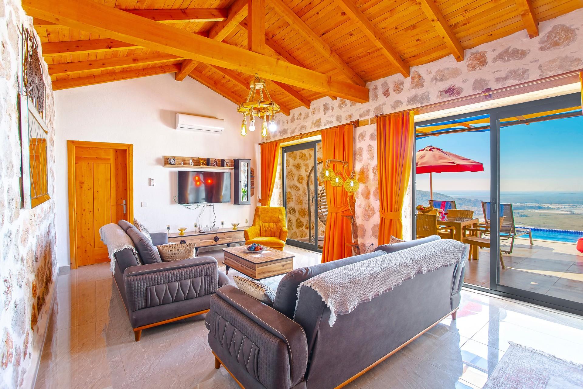 Kaş Yeşilköy'de Enfes Doğa İçerisinde, Özel Havuzlu, Kiralık Villa-21642