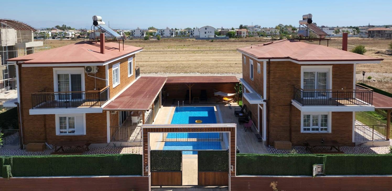 Serik Kadriye' de Denize Yakın Konumda, Özel Havuzlu, Kiralık Villa