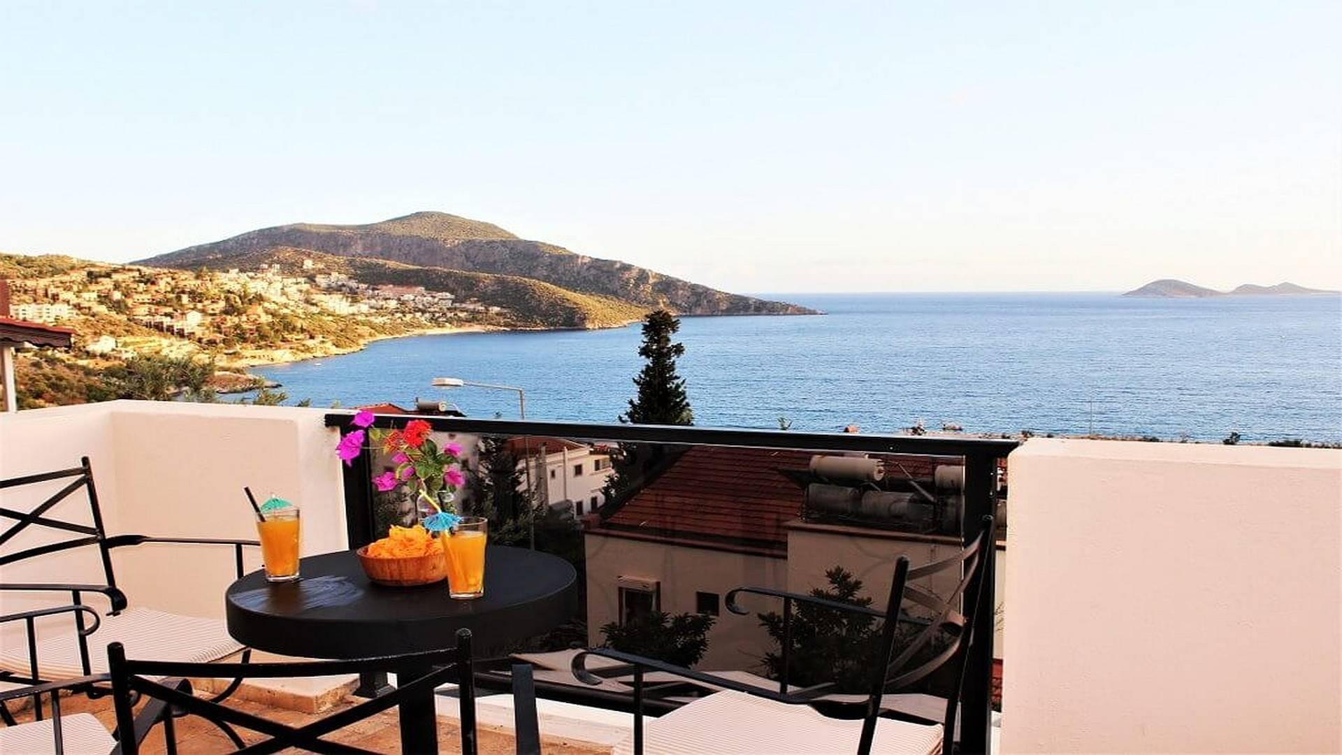 Antalya Kalkan'da Modern Tasarımlı, Özel Havuzlu, Kiralık Villa-25603