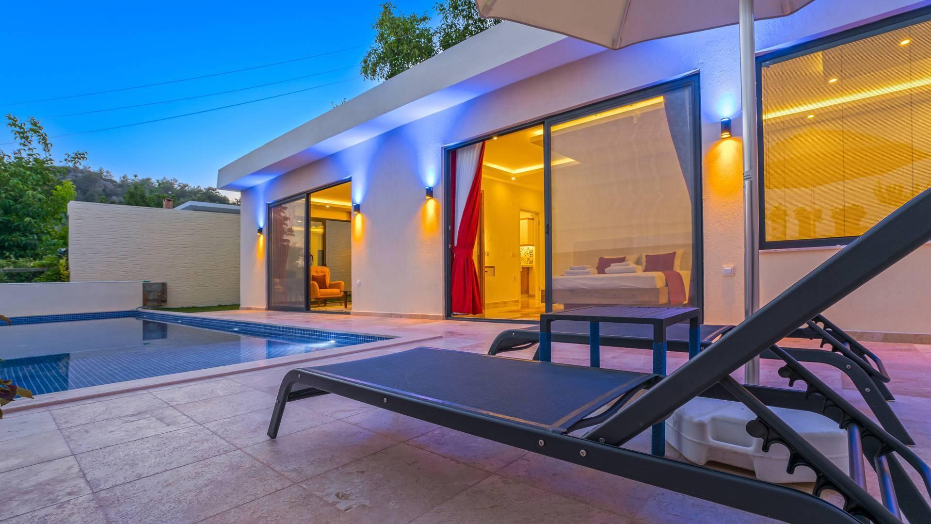 Kaş İslamlar'da Gözlerden Uzak Konumda, Özel Havuzlu, 1+1 Villa-29476