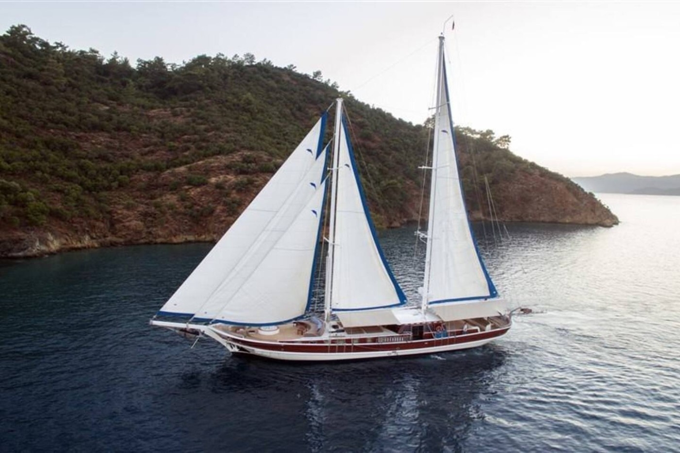 Fethiye'de Eşsiz Mavi Yolculukta Size Eşlik Edecek, Jakuzili Gulet