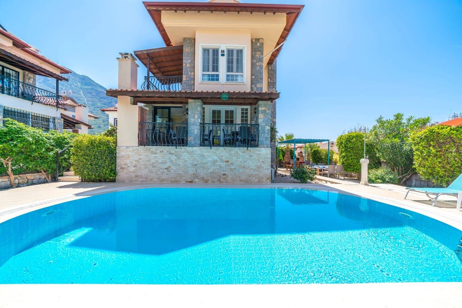 Fethiye Ölüdeniz'de Geniş Gruplara Uygun, Özel Havuzlu, Konforlu Villa