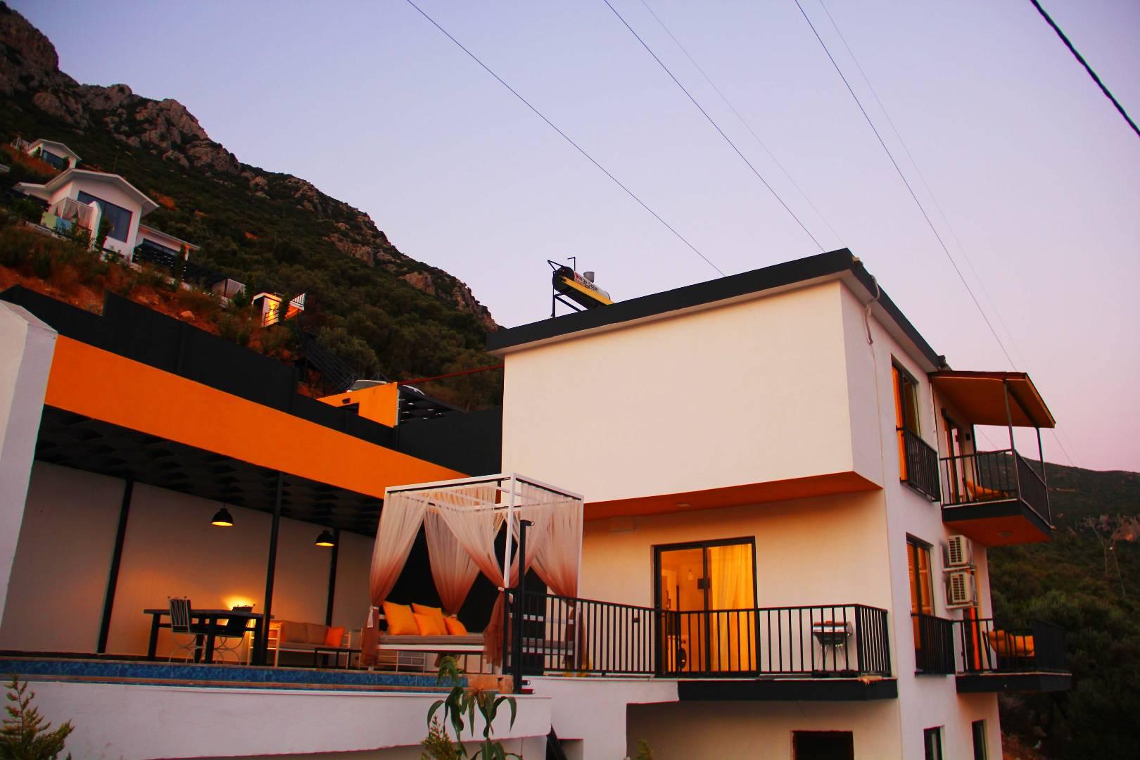 Kaş Bezirgan'da Muhteşem Deniz Manzaralı, Özel Havuzlu, Balayı Villası-30478