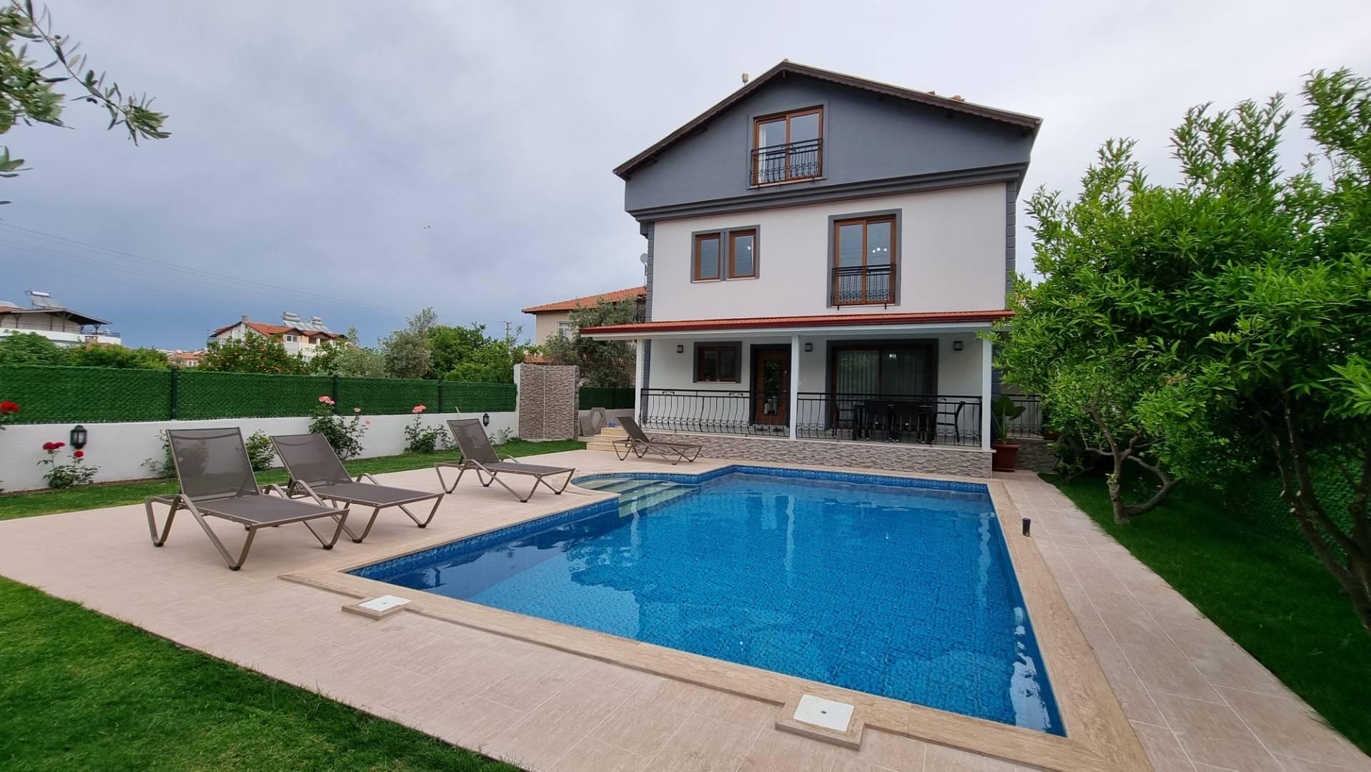 Muğla Ortaca'da Özel Havuzlu, Ailelere Uygun, 4+1 Villa-27662