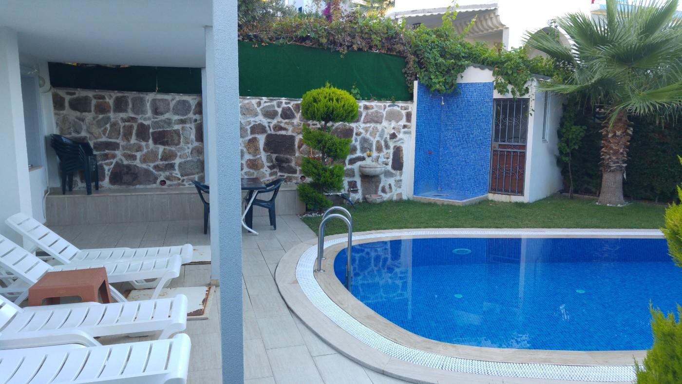 Muğla Bodrum'da Geniş Ailelere Uygun, Özel Havuzlu, Modern Villa-17210