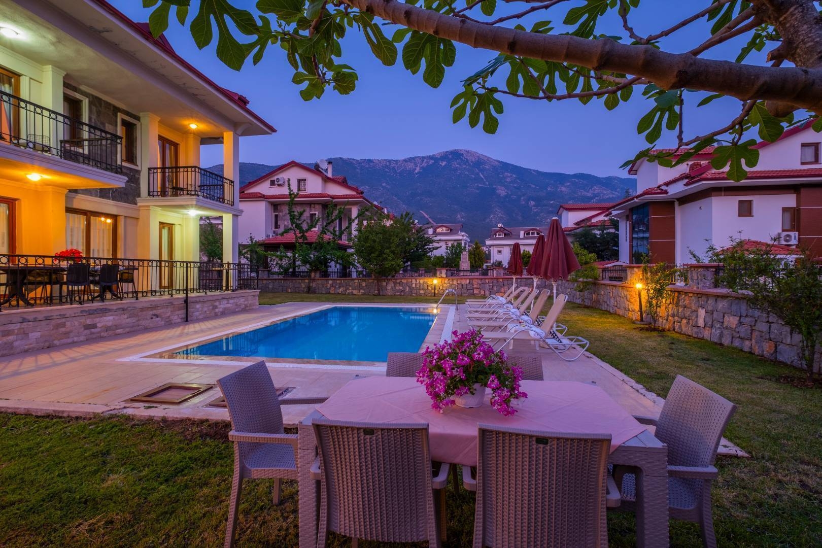 Fethiye Ölüdeniz'de Muhteşem Doğa Manzaralı, Özel Havuzlu, Lüks Villa