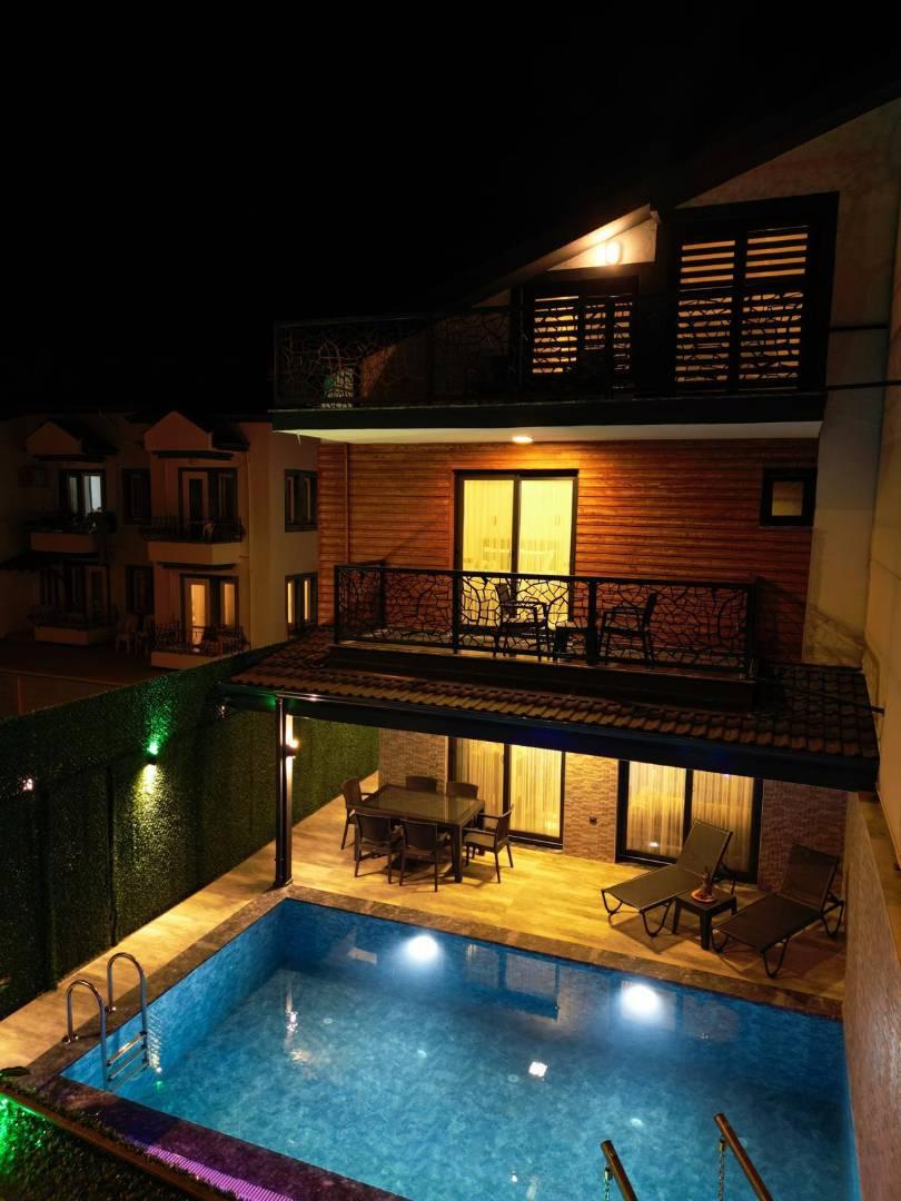Muğla Fethiye'de Merkeze Yakın, Özel Havuzlu, Şık Villa-43245