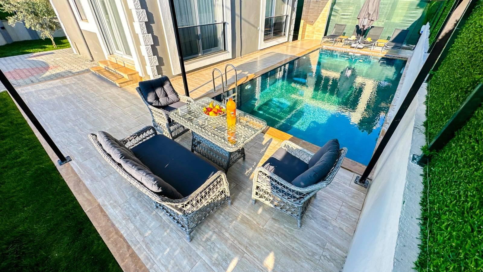 Fethiye Akarca'da Geniş Ailelere Uygun, Özel Havuzlu, Modern Villa-35227