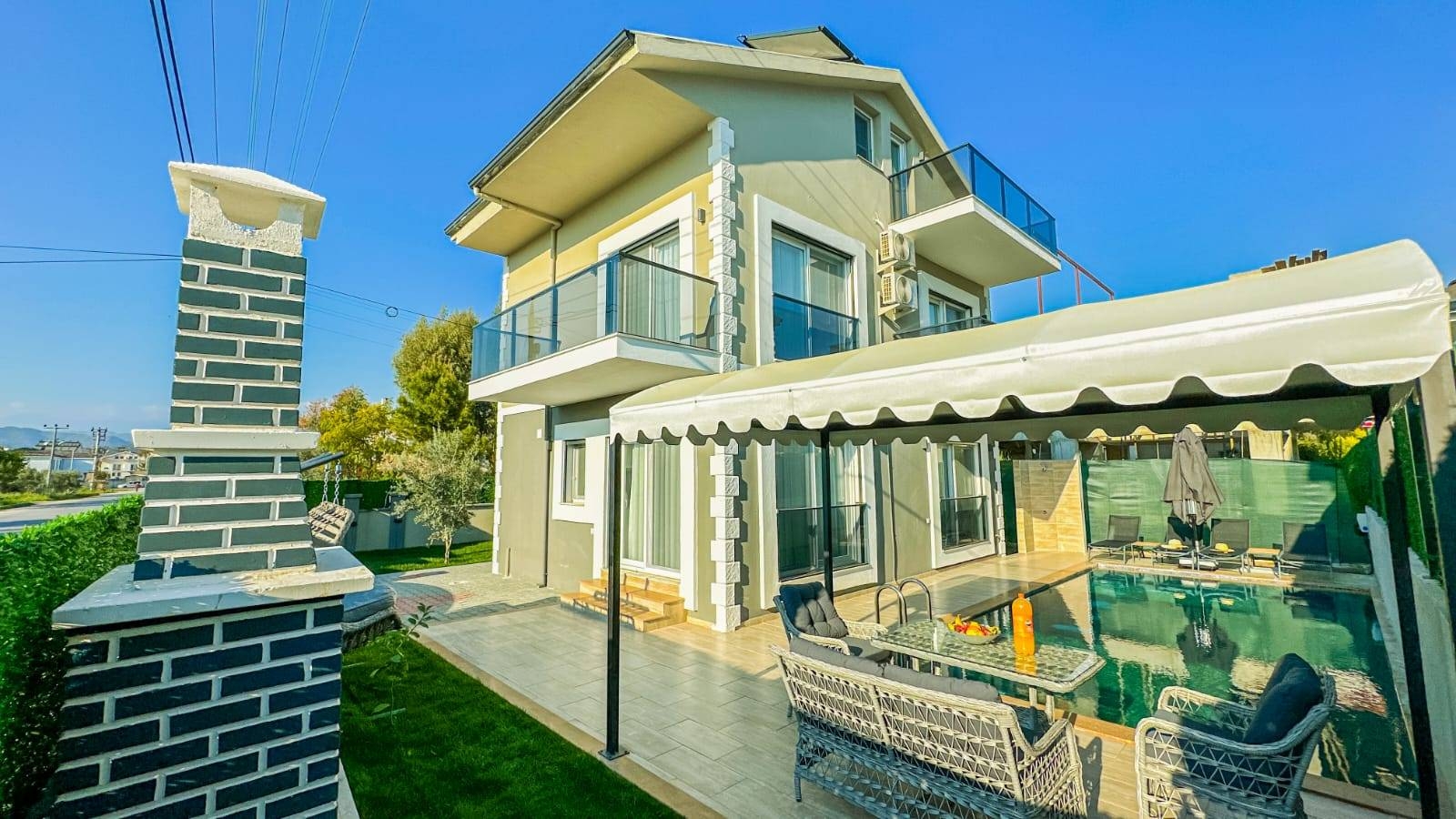 Fethiye Akarca'da Geniş Ailelere Uygun, Özel Havuzlu, Modern Villa
