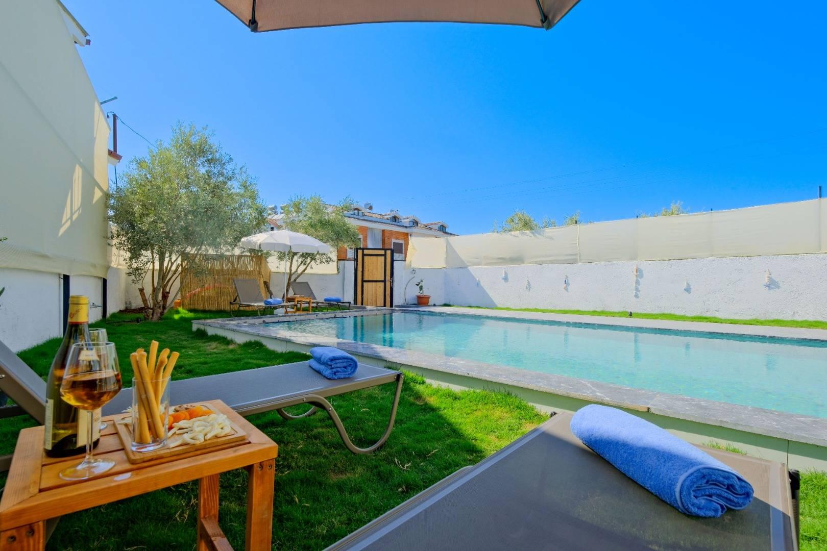 Fethiye Babataşı'nda Nezih Konumda, Özel Havuzlu, 3+1 Villa-41484