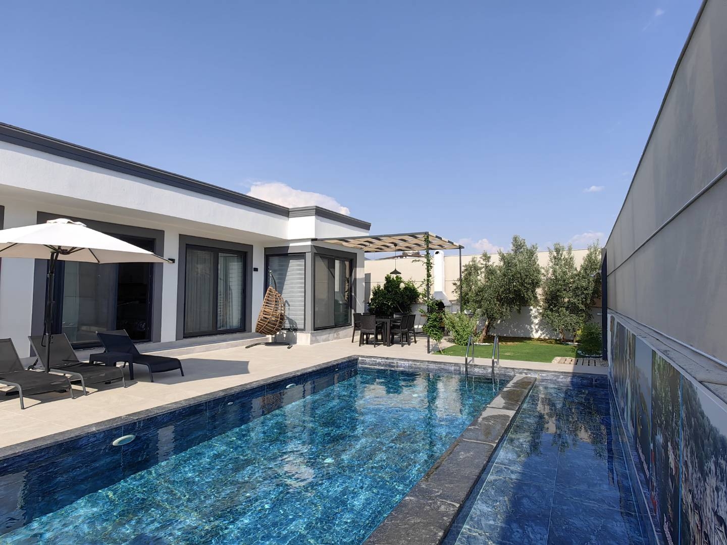 Fethiye Karaçulha'da Doğa İçerisinde, Özel Havuzlu, Şık Villa