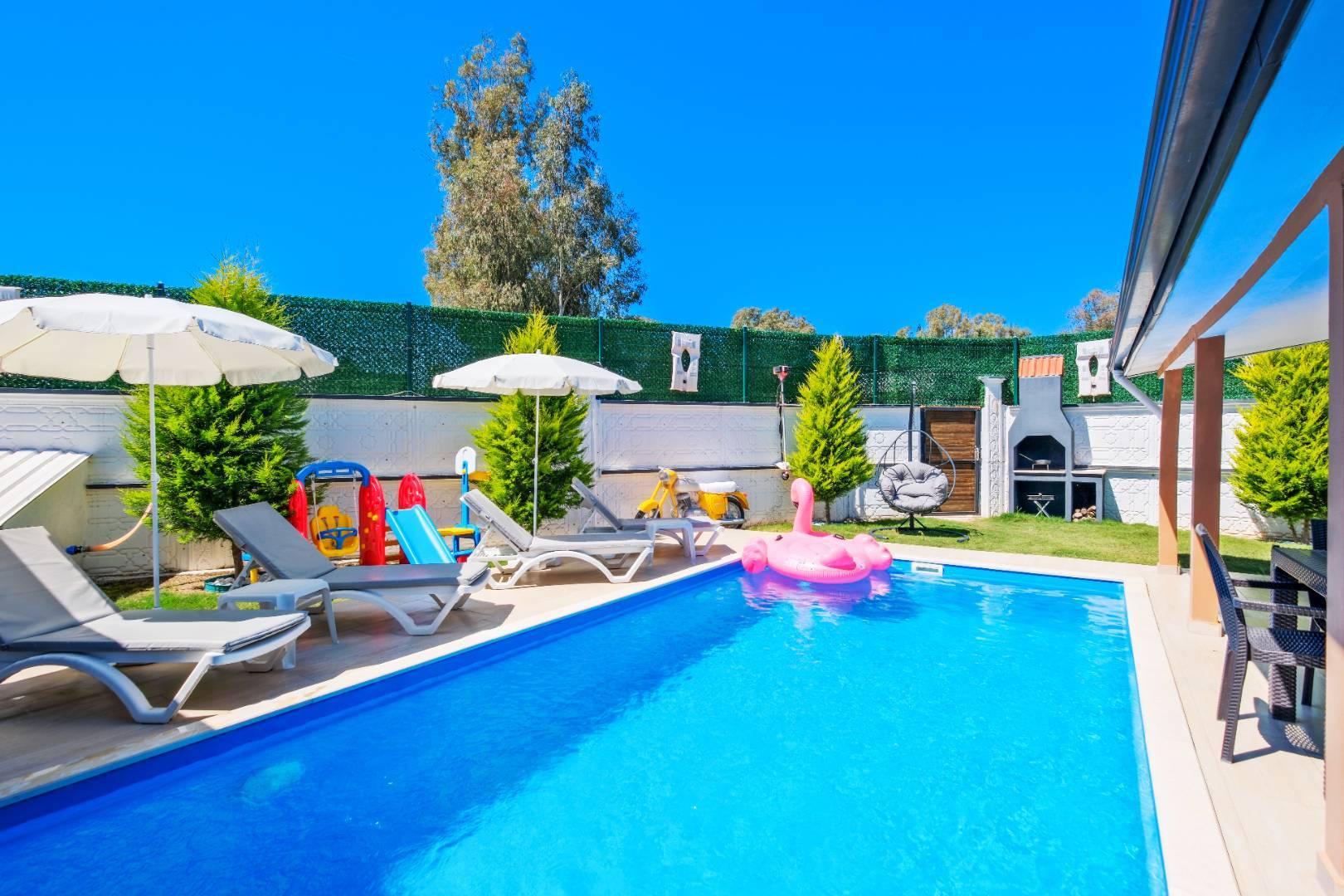 Fethiye Karagedik'te Balayı Çiftlerine Uygun, Özel Havuzlu, Şık Villa-37299