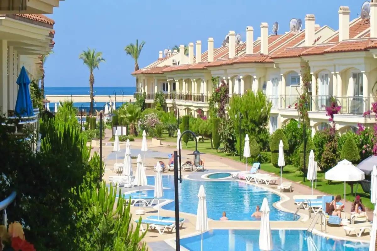 Fethiye Karagedik'te Denize Yakın Konumda, Ortak Havuzlu, Şık Suit