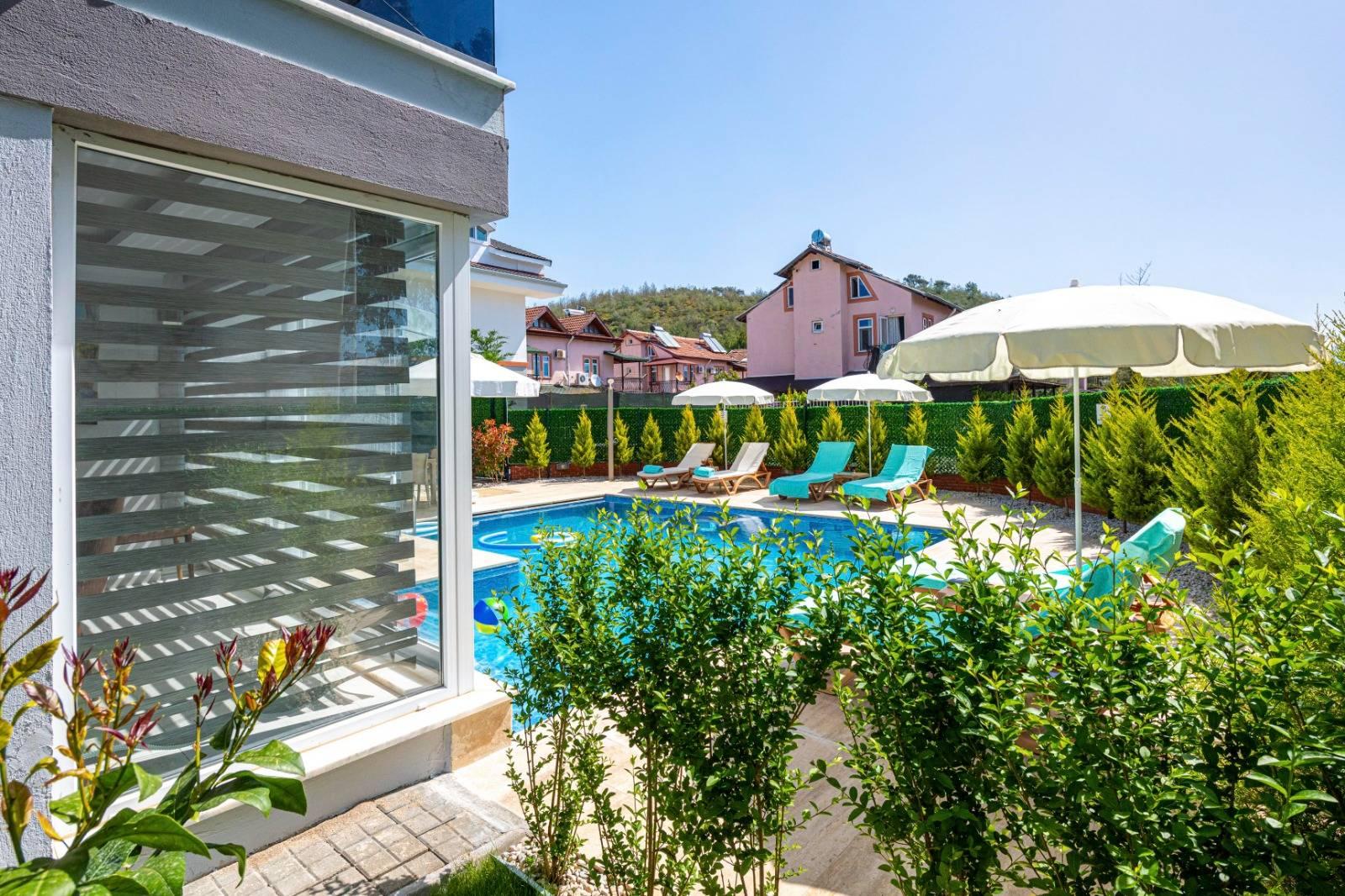 Fethiye Çiftlik'te Denize Yakın Konumda, Özel Havuzlu, 4+1 Villa-41470