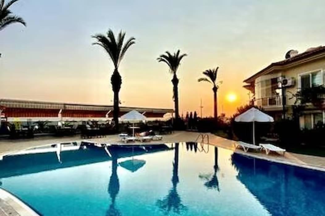 Muğla Fethiye'de Denize Yakın Konumda, Ortak Havuzlu, Konforlu Ev-42423