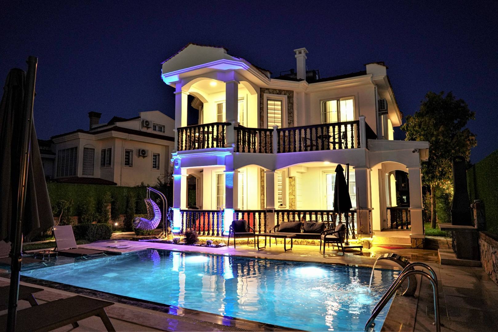 Fethiye Foça'da Denize Yakın Mesafede, Özel Havuzlu, Kiralık Villa