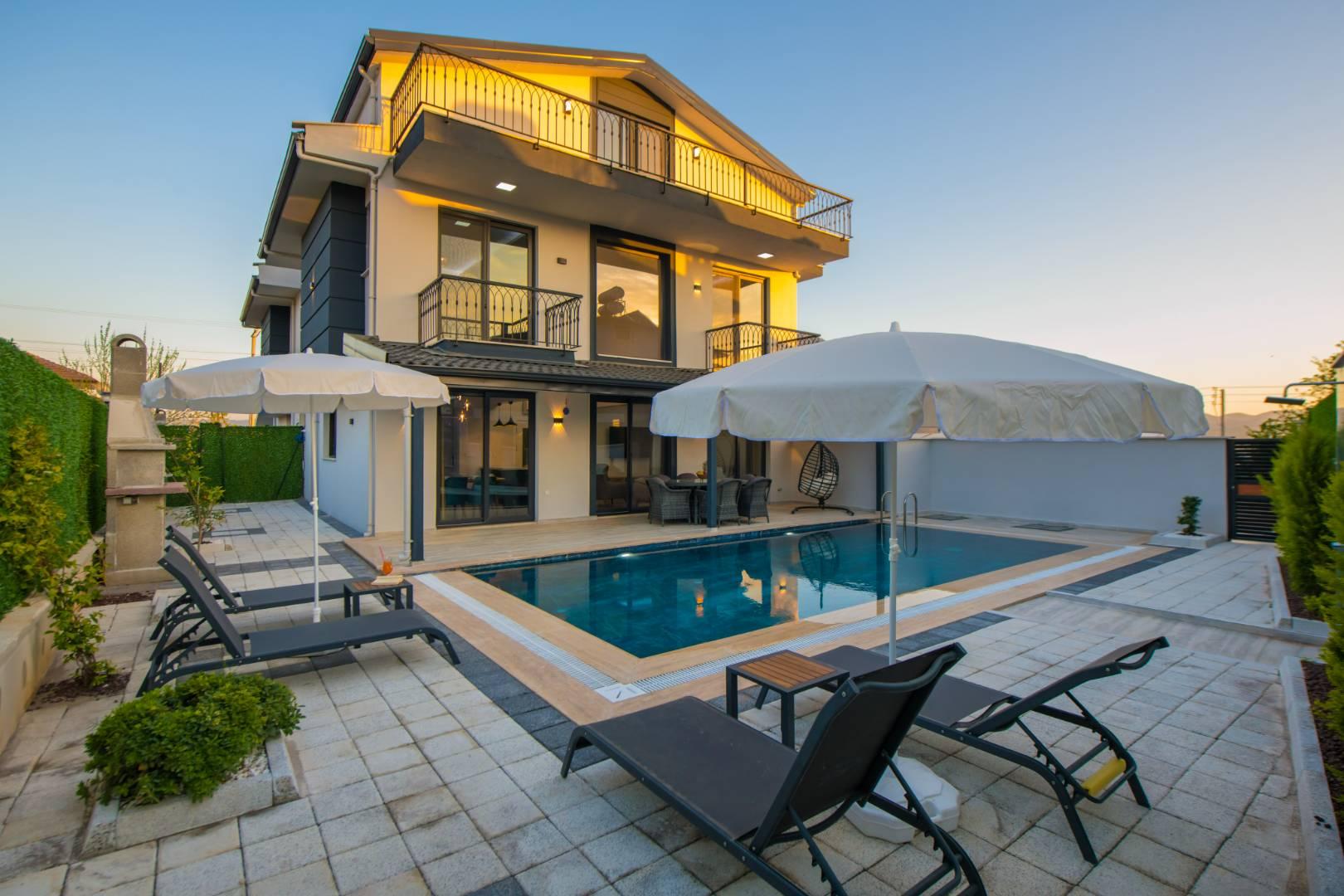 Fethiye Çamköy'de 6 Kişi Kapasiteli, Özel Havuzlu, Lüks Villa-43489