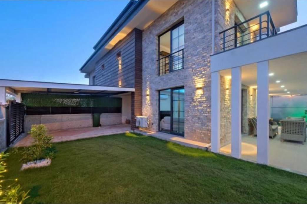 Fethiye Çamköy'de Geniş Bahçeli, Özel Havuzlu, İkiz Villa-42392