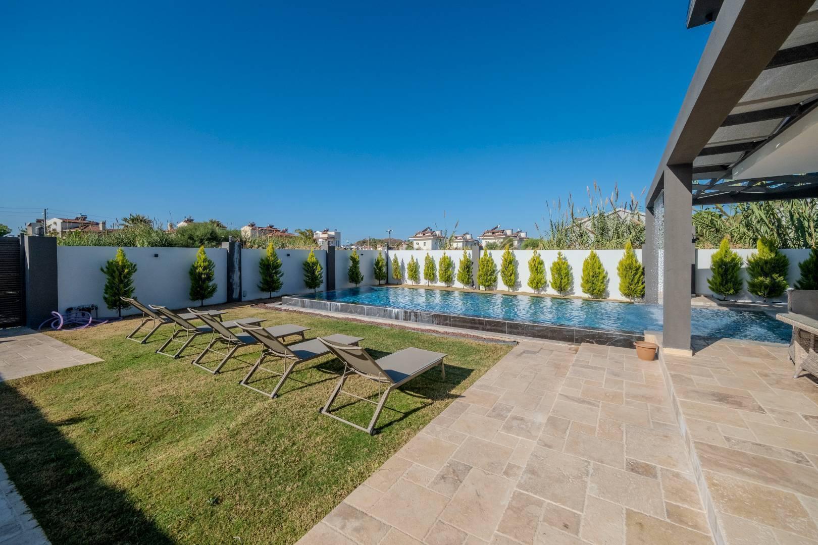 Fethiye Çiftlik'de Nezih Konumda, Kapalı Havuzlu, Lüks Villa-40983