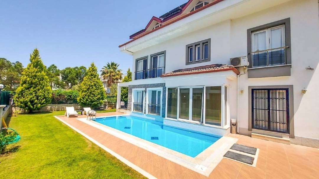 Fethiye Çiftlik'te Geniş Ailelere Uygun, Özel Havuzlu, Konforlu Villa