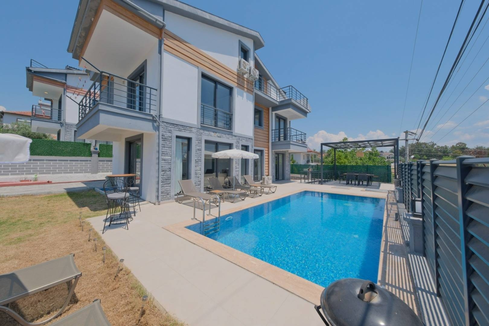 Fethiye Çiftlik'te Geniş Alanlara Sahip, Özel Havuzlu, Kiralık Villa