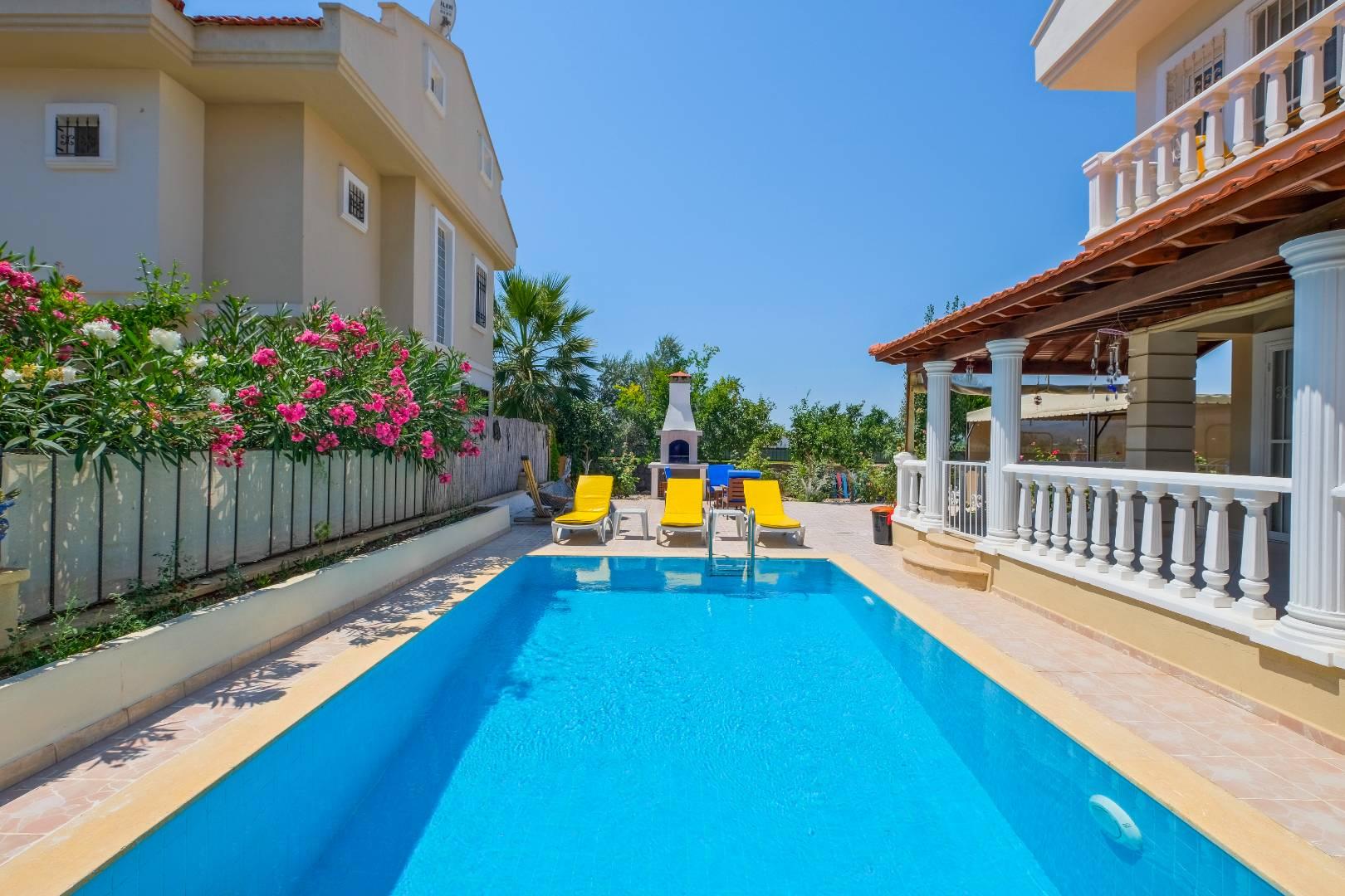 Fethiye Çiftlik'te Geniş Alanlara Sahip, Özel Havuzlu, Konforlu Villa-40646