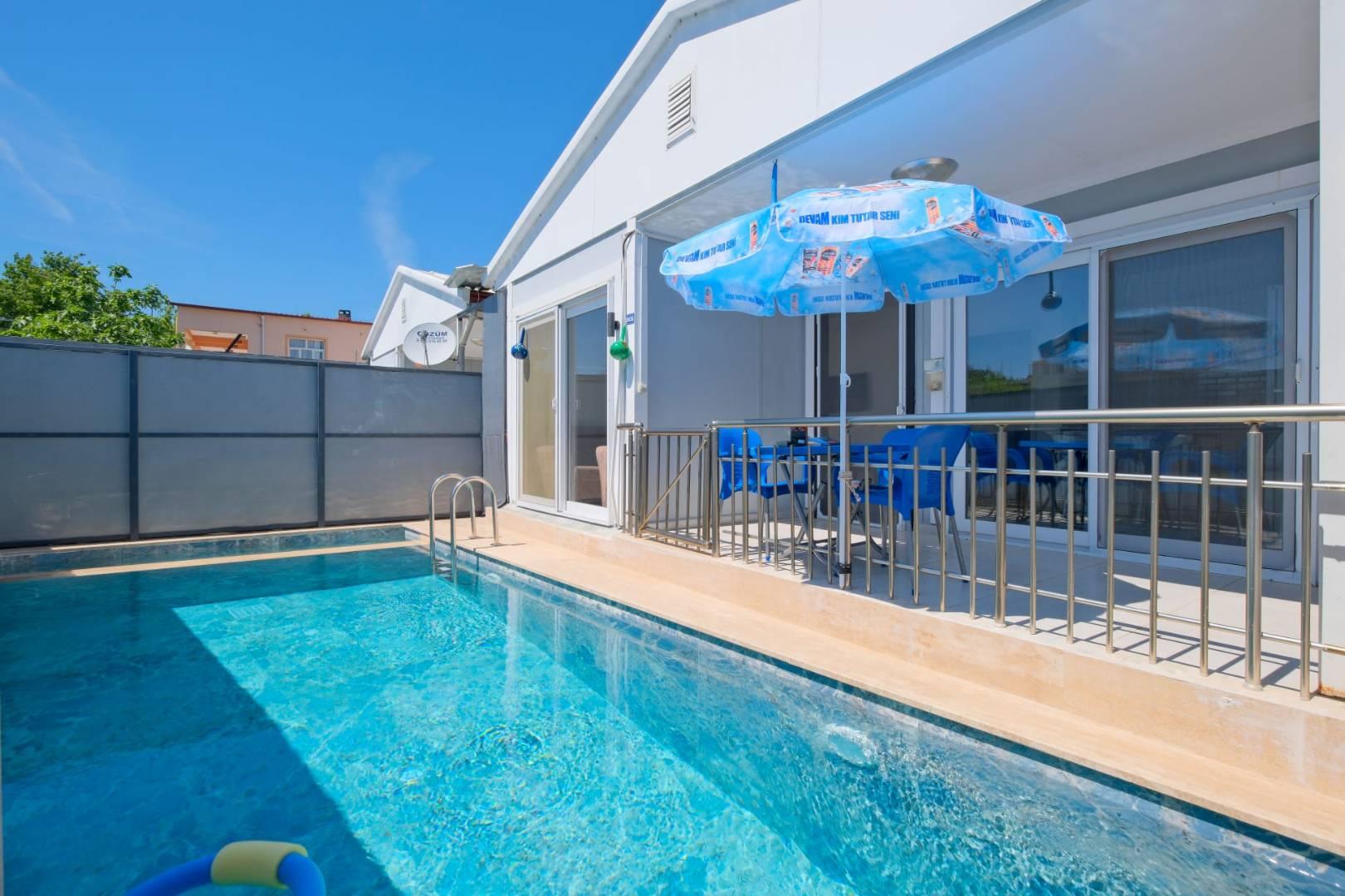 Fethiye Çiftlik'te Merkeze Yakın Konumda, Özel Havuzlu, Tatil Evi-36147