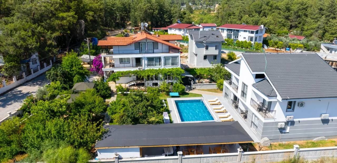 Fethiye Çiftlik'te Modern Tasarımlı, Ortak Havuzlu, Konforlu Daire-42391