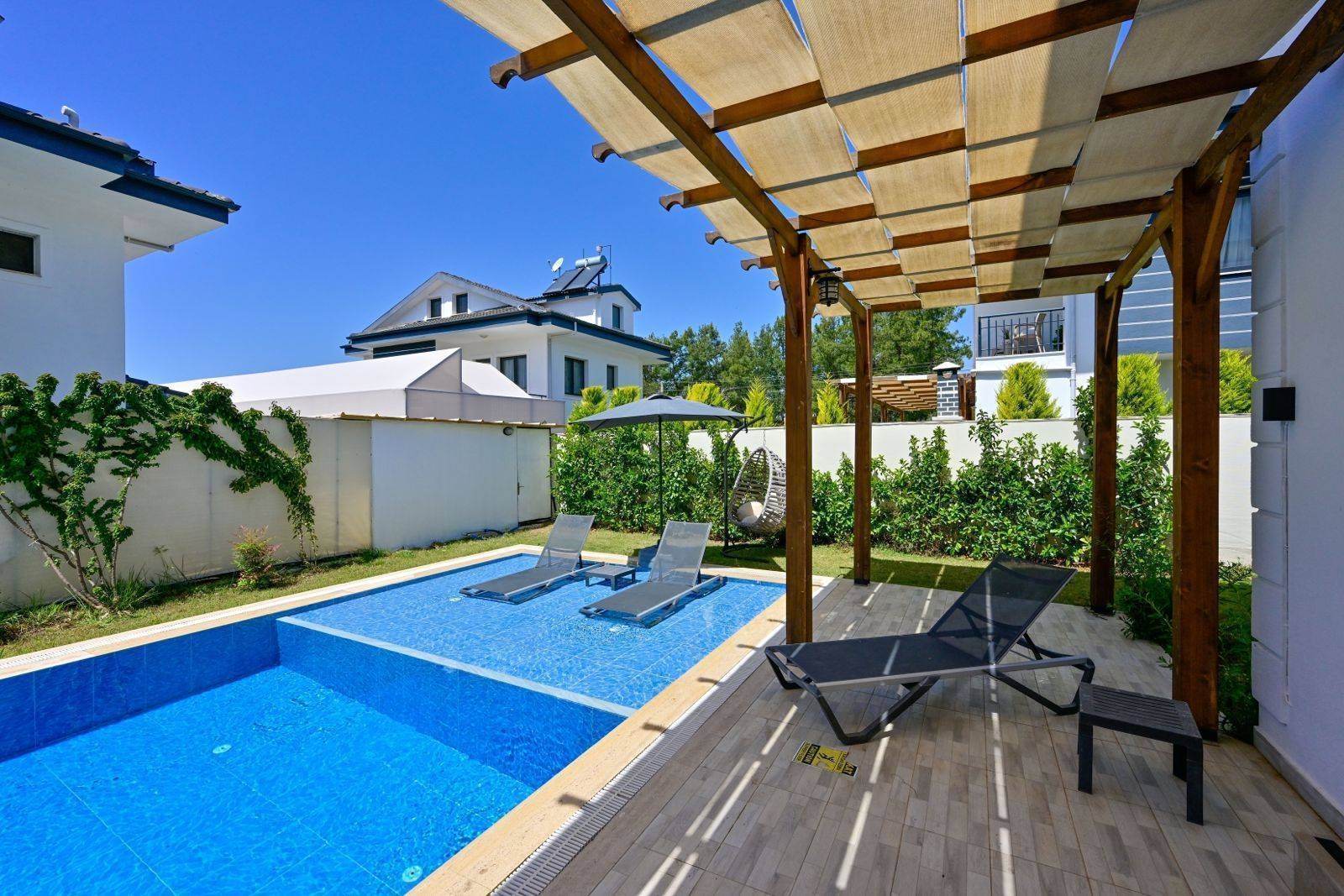 Fethiye Çiftlik'te Yemyeşil Bahçeli, Özel Havuzlu, Lüks Villa