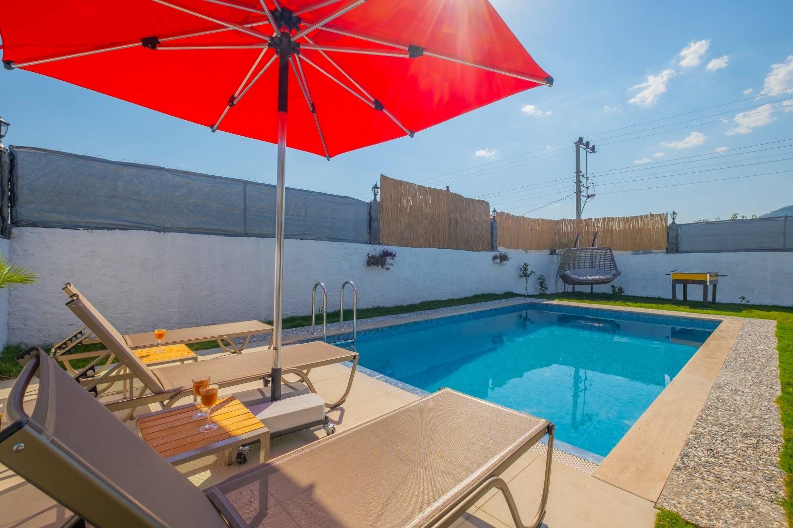 Fethiye Eldirek'te Doğa İçerisinde, Özel Havuzlu, Modern Villa