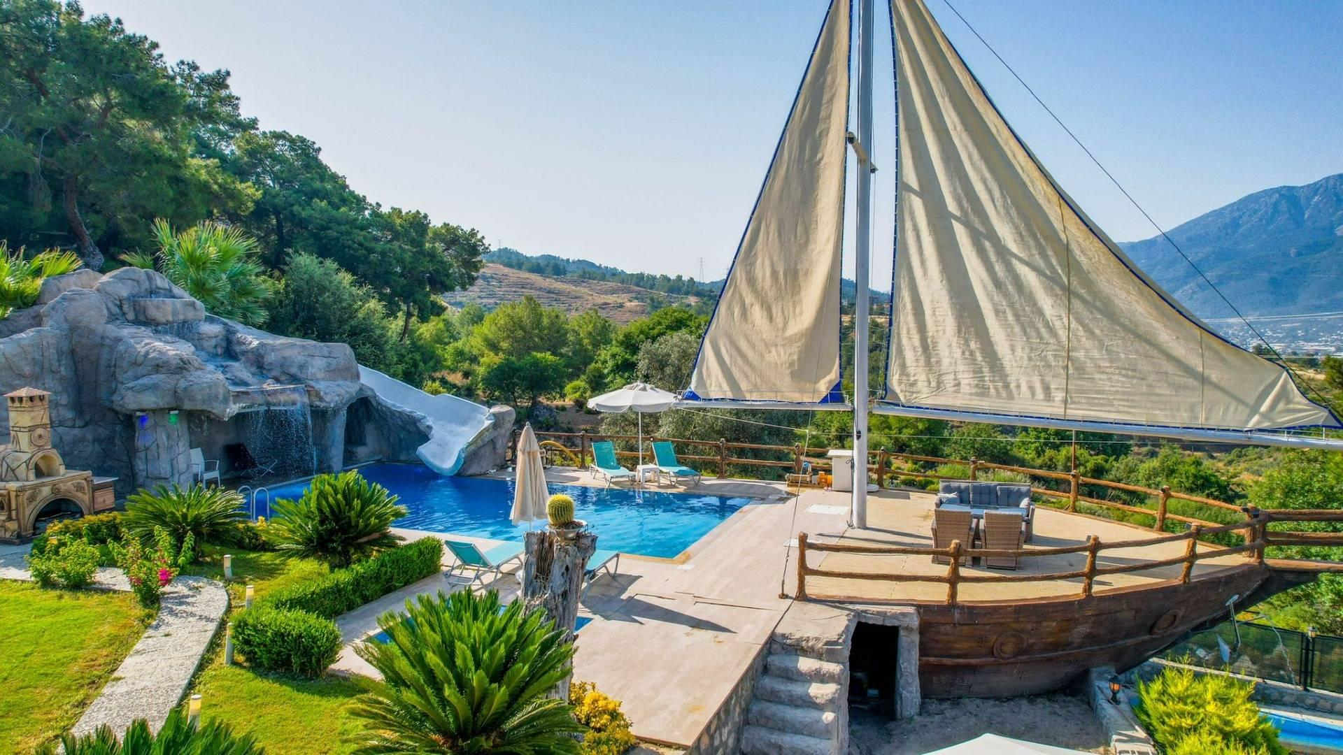 Fethiye Eldirek'te Geniş Bahçeli, Özel Havuzlu, Lüks Villa-41518