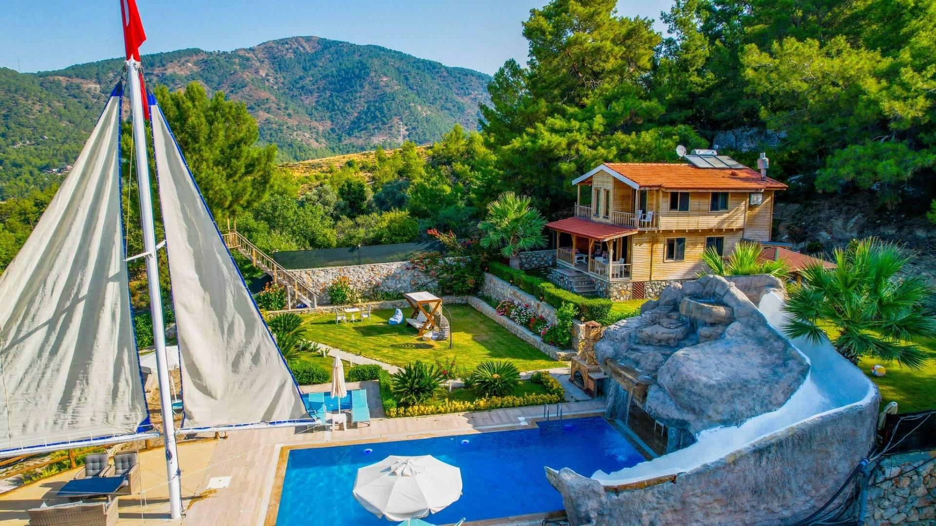Fethiye Eldirek'te Geniş Bahçeli, Özel Havuzlu, Lüks Villa-41518