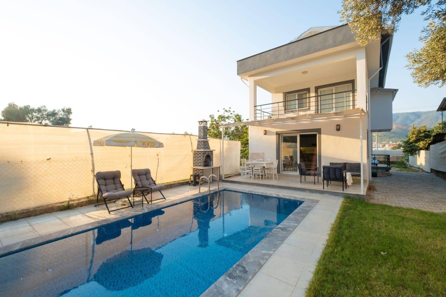 Muğla Fethiye'de Muhteşem Doğada, Özel Havuzlu, Şık Villa