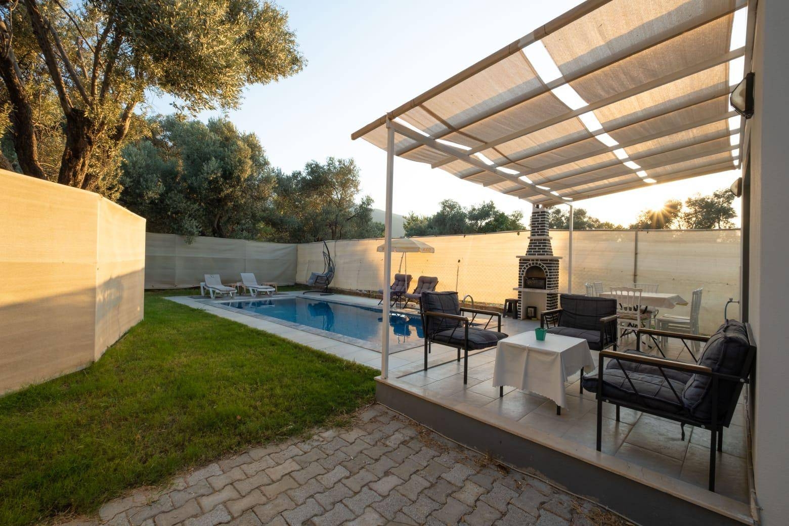 Muğla Fethiye'de Muhteşem Doğada, Özel Havuzlu, Şık Villa