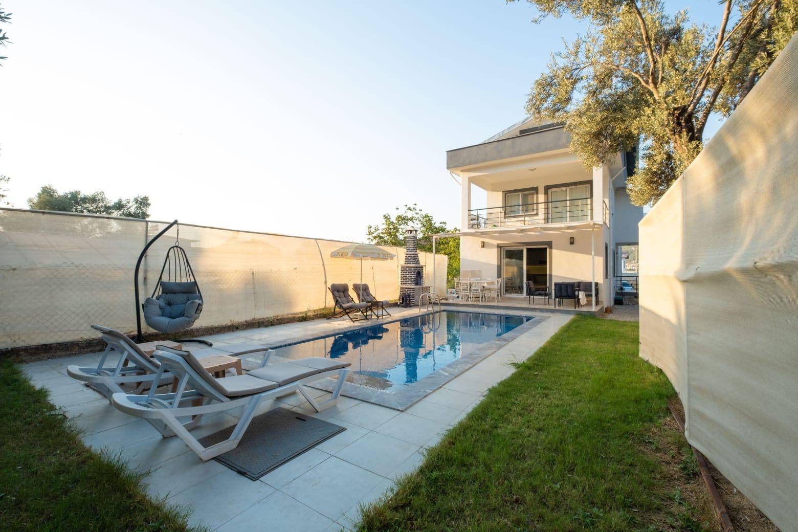 Muğla Fethiye'de Muhteşem Doğada, Özel Havuzlu, Şık Villa