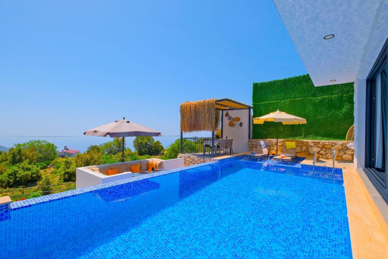 Fethiye Karaağaç'ta Deniz Manzaralı, Özel Havuzlu, Şık Kiralık Villa-22074